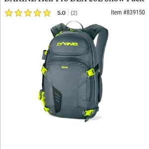 Backcountry skiing/ snowboarding backpack